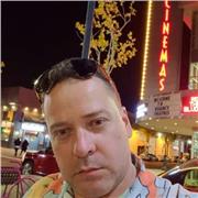 Profesor de lengua castellana y literatura, nuevas tecnologías, publicidad y marketing.